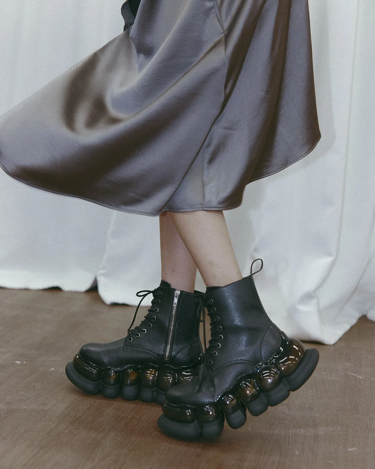 "Jewelry" Ark Eight Holes Boots / Black